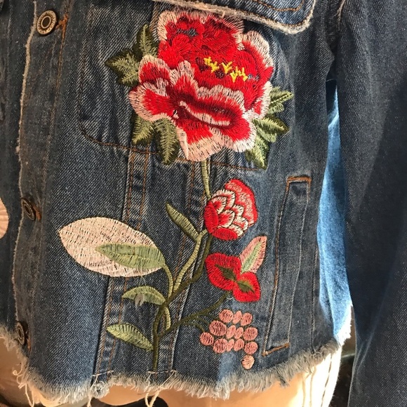 ASOS Maggie embroidered Denim crop trucker jacket - Picture 7 of 8